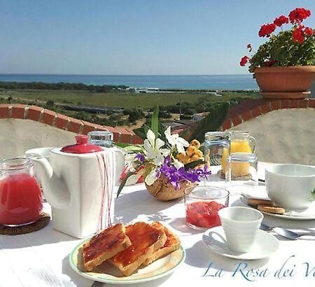 Bed and Breakfast La Rosa Dei Venti La Caletta Exterior foto
